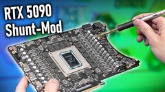 Moddad RTX 5090 (bildkälla: der8auer YouTube-kanal)