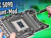 Moddad RTX 5090 (bildkälla: der8auer YouTube-kanal)