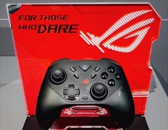 ROG Raikiri II Xbox Wireless Controller visas upp på Gamescom. (Bildkälla: Asus ROG)