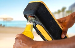 Den bärbara högtalaren Get Together Go från House of Marley kan användas som flasköppnare.