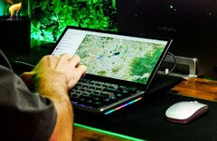 Aura Displays packar in en 13-tums pekskärm i ett mekaniskt tangentbord (Bildkälla: Aura Displays)