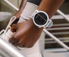 CMF Watch 3 Pro i ljusgrått.
