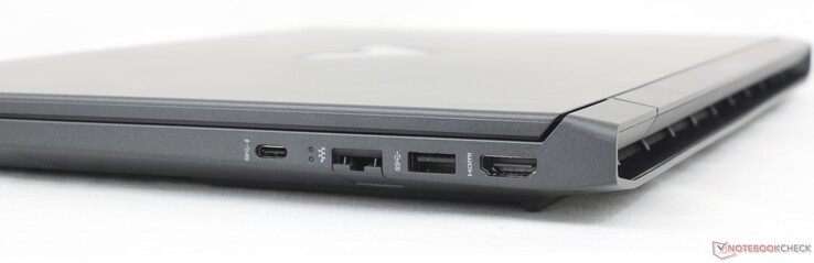 Just det: USB-C (5 Gbps) med DisplayPort 1.4, Gigabit RJ-45, USB-A (5 Gbps), HDMI 2.1