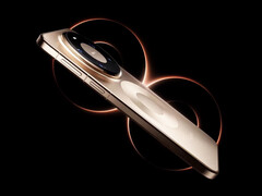 Mate 80-serien ska bestå av fyra modeller, många med en iögonfallande guldfärg. (Bildkälla: Huawei)