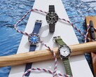 Tre Citizen Promaster Dive-klockor med vita, svarta och blå urtavlor, var och en med en matchande dykbezel och uretanarmband.
