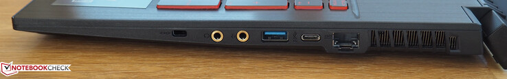Höger sida: Kensington-lås, Hörlurar, Mikrofon, USB-A 3.0, USB-C 3.0, RJ45 LAN