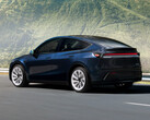 Model Y i färgen Marine Blue anländer till USA.