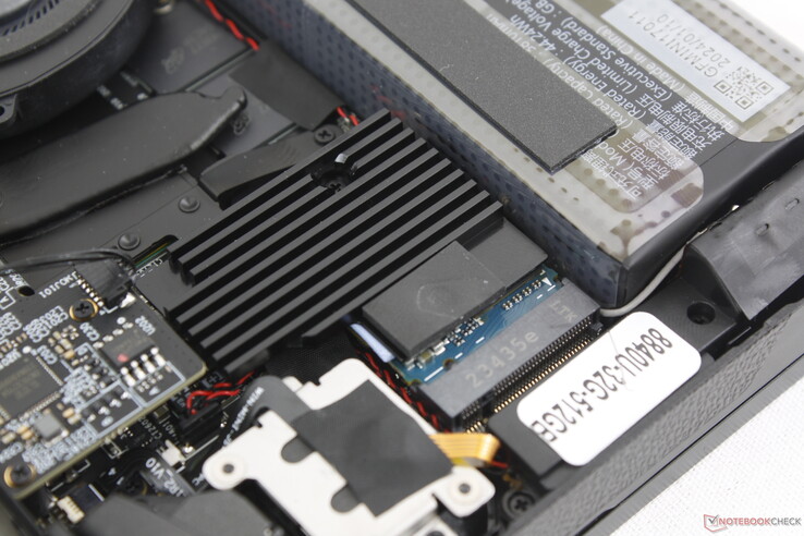 Avtagbar M.2 2230 NVMe SSD med kylfläns