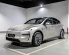 Model Y L kommer med ett nytt "Hey,Tesla"-väckningsord. (Bildkälla: Tesla Lounge/Reddit)