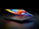 Asus har utrustat enheten med en haptisk pekplatta och ett tangentbord med ett tangenttryck på 1,7 mm.