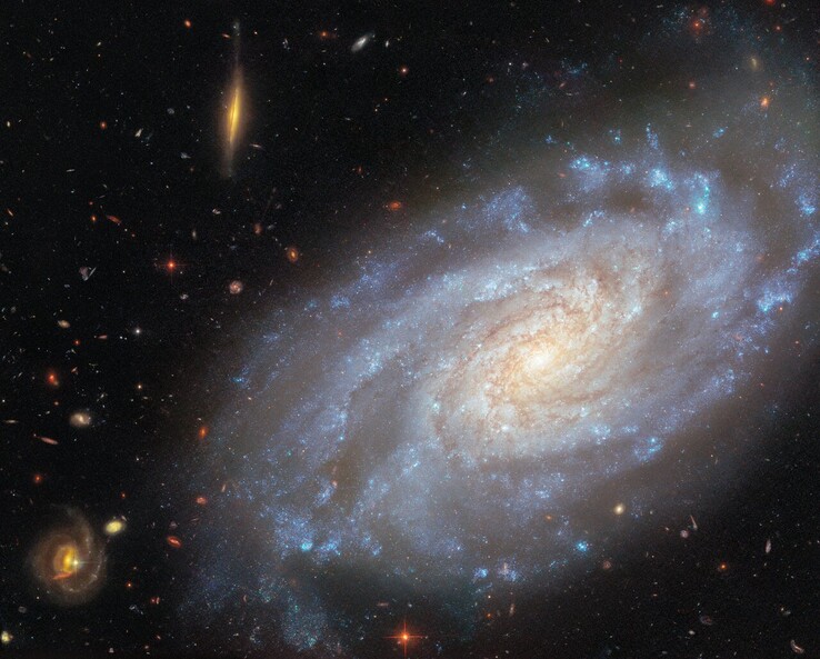 Bild av NGC 3370 som fångats av Hubble (Bildkälla: ESA/Hubble, NASA, A. Riess och K. Noll)