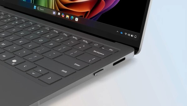 Surface Laptop 5G har en fysisk SIM-kortplats bredvid Surface Connect-porten. (Bildkälla: Microsoft)