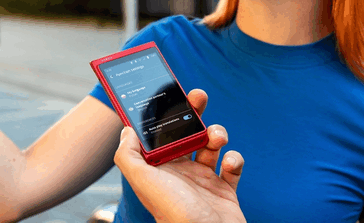 Vasco Translator Q1 har stöd för handsfree-funktion för röstöversättning i realtid (Bildkälla: Vasco)