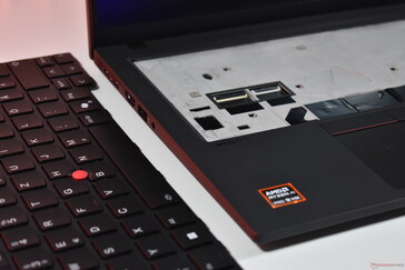 Lenovo ThinkPad P14s Gen 6 AMD: Tangentbord som kan bytas ut av användaren