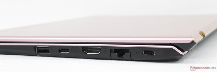 Just det: USB-A 3.0, 2x USB-C med Thunderbolt 4 + DisplayPort + Power Delivery, HDMI, Gigabit RJ-45