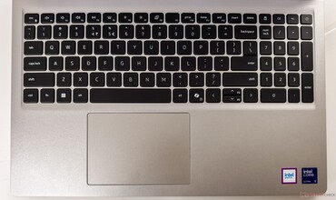 Dell 15 D15260: Tangentbord och pekplatta