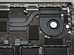 M5 SoC kyls av en fläkt.