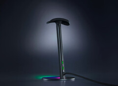 Razer Base Station V3 Chroma har RGB-belysning och hörlursdetektering.