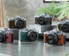 Den spegelfria fullformatskameran Nikon Z f finns nu tillgänglig i sex silverfärger. (Bildkälla: Nikon)