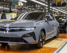Nästa generation av Opel Astra kommer att fortsätta att rulla av produktionslinjen på huvudkontoret i Rüsselsheim, samtidigt som varumärket blir alltmer beroende av kinesisk teknik för utvecklingen av nya elbilar.
