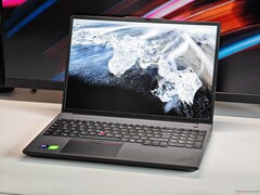 Lenovo ThinkPad P16v Gen 3 (bildkälla: Notebookcheck)
