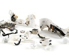 AirPods Pro 3 (bilden här, sönderriven) fick en öronbedövande 0 av 10 i reparerbarhet från iFixit. (Bildkälla: iFixit)