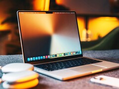MacBook Pro M6 kan få ett hål istället för en skåra (Bildkälla: Jaime Marrero)