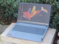 Recension av Lenovo ThinkBook 15 G3 ACL - En bärbar kontorslaptop som håller länge och har låga utsläpp