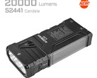 Acebeams X35 med sidoljus och tre kraftfulla LED-lampor framtill.