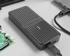 Det uppgraderade HyperDrive Next USB4 M.2 PCIe-kabinettet med 80 Gbps bandbredd. (Bildkälla: Hyper via CES)