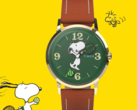 Peanuts x Timex Marlin Hand-Wound har en grön urtavla och lekfulla visare med tennistema