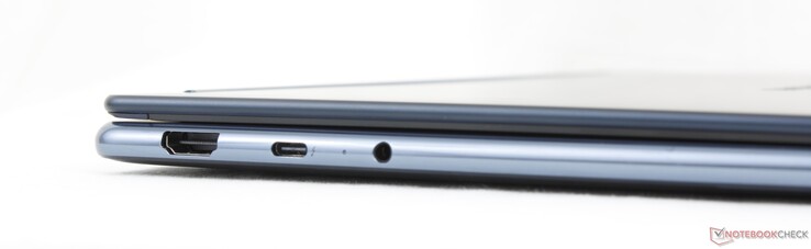 Vänster: HDMI 2.1 (4K120), USB-C (40 Gbps) Thunderbolt 4 med DisplayPort 2.1 + Power Delivery 3.0, 3,5 mm headset