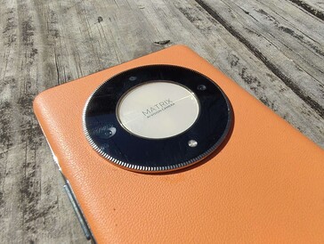Honor X9b bakre topp (Bildkälla: Darryl Linington - NoteBookCheck)