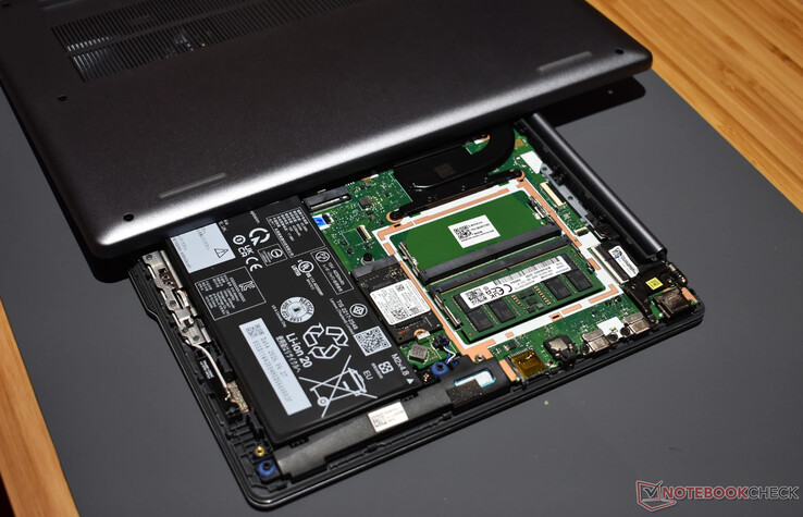 En titt på insidan av Lenovo IdeaPad Vibe 14.