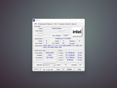 Intel Bartlett Lake Core 9 273PQE-processorn på bilden som kör CPU-Z på ett ASUS Z790-moderkort