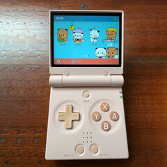 Miyoo Mini Flip verkar ha en mindre d-pad än den vanliga Miyoo Flip men samma storlek på ABXY-knapparna. (Bildkälla: GameboyJuntaro - redigerad)