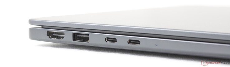 Vänster: HDMI 2.1, USB-A 3.2 Gen. 1 (1 Gbps), 2x USB-C Thunderbolt 4 med DisplayPort 2.1 + Power Delivery, smartkortläsare (tillval)