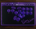 8BitDo Arcade Controller Transparent Purple Edition stöder SOCD-rengöring och turneringslås.