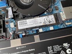 M.2-2280 SSD-enheten kan uppgraderas.