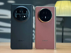Oppo Find N5 och Honor Magic V5 från vänster till höger. (Bildkälla: Kingmi Mobile - redigerad)