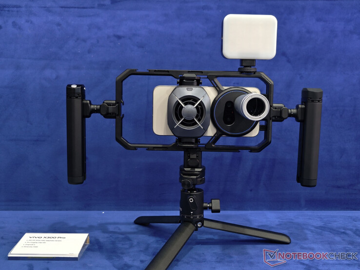 Vivo X300 Pro inuti X300 Ultras kamerabur.