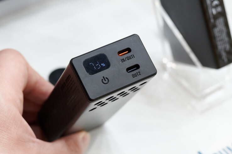 Displayen blinkade genom kameran, men det var inte synligt för blotta ögat