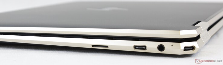 Höger: MicroSD-läsare, 2x USB-C med Thunderbolt 4 + Power Delivery och DisplayPort