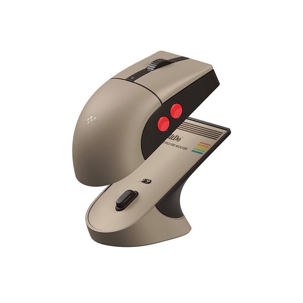 8BitDo Retro R8 Mouse C64 Edition har samma prislapp som NES- och Xbox Editions.