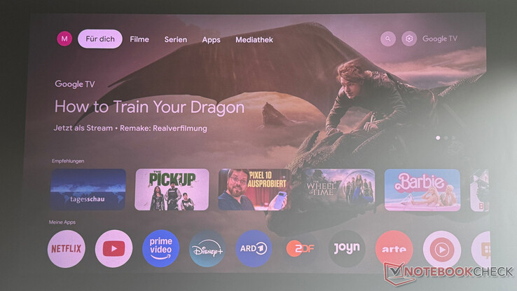 Google TV-gränssnitt (inspelat i dagsljus)