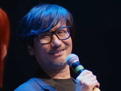 En bild av Hideo Kojima på Death Stranding World Tour 2 (bildkälla: Lucca Comics and Games YT)