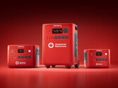 Jackery HomePower 2000 Plus v2 Red Cross Edition, Jackery HomePower 3600 Plus Red Cross Edition och Jackery HomePower 1000 Plus v2 Red Cross Edition (från vänster till höger)