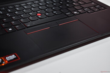 Lenovo ThinkPad E14 Gen 7: Pekplatta
