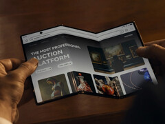 Mate XTs förväntas följa samma formfaktor som Mate XT på bilden här. (Bildkälla: Huawei)