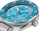 Närbild på Seiko Prospex 1965 Heritage Diver som visar den blå urtavlan, datumvisningen, de självlysande visarna och markeringarna samt boetten i rostfritt stål.